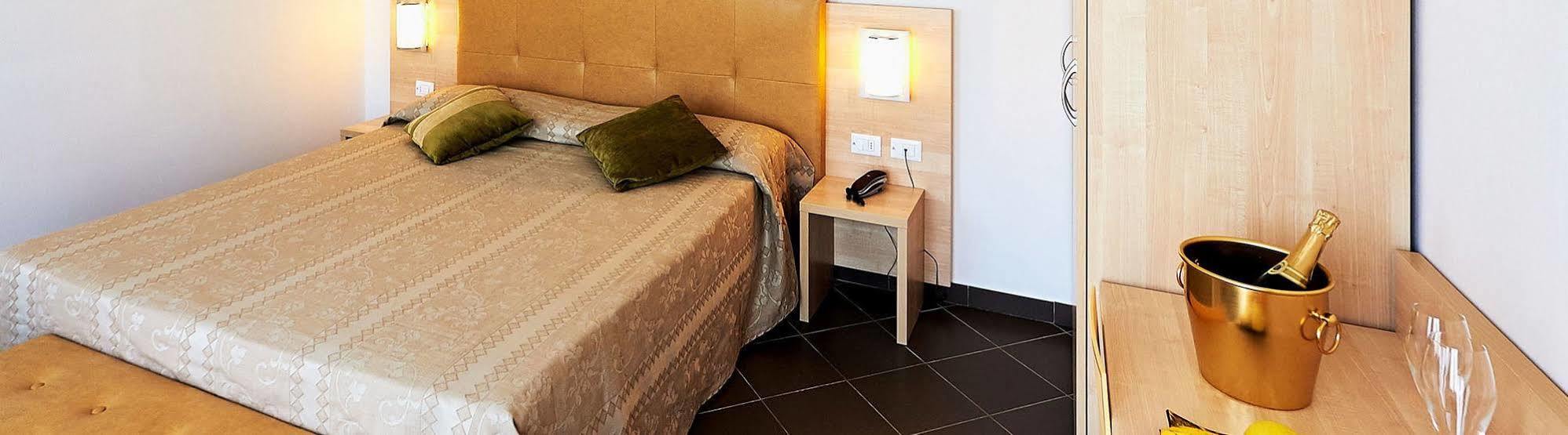Bolgheri Marina Resort Marina Di Bibbona Zewnętrze zdjęcie